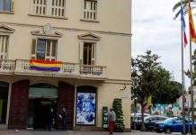 El Ayuntamiento de Sant Boi cuelga en su fachada una bandera republicana