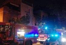 Siete personas intoxicadas por humo tras el incendio de un piso en Sant Boi