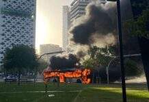 Incendiado un bus de la línea de Sant Boi – Barcelona