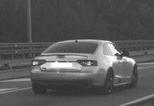 Detenido un joven en Sant Boi con el permiso de conducir retirado que falsificaba matrículas para poder circular