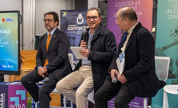 El teniente de alcalde, José Ángel Carcelén, con los rectores de la UB y la UPC