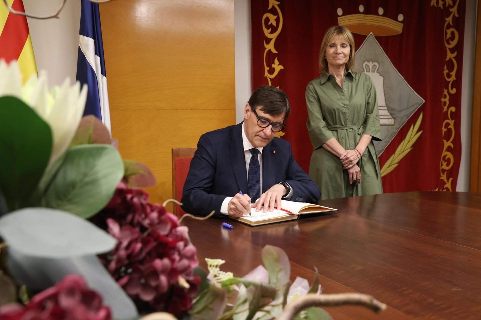 Firma en el Libro de Honor