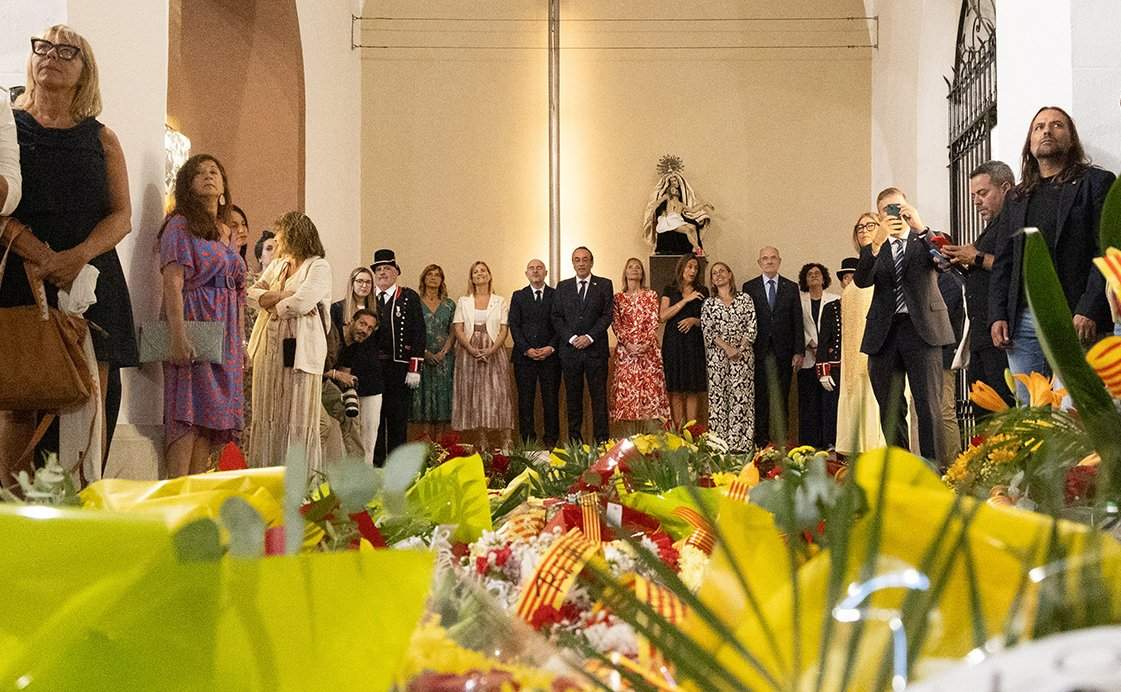 Aspecto de la iglesia durante la ofrenda floral del pasado año