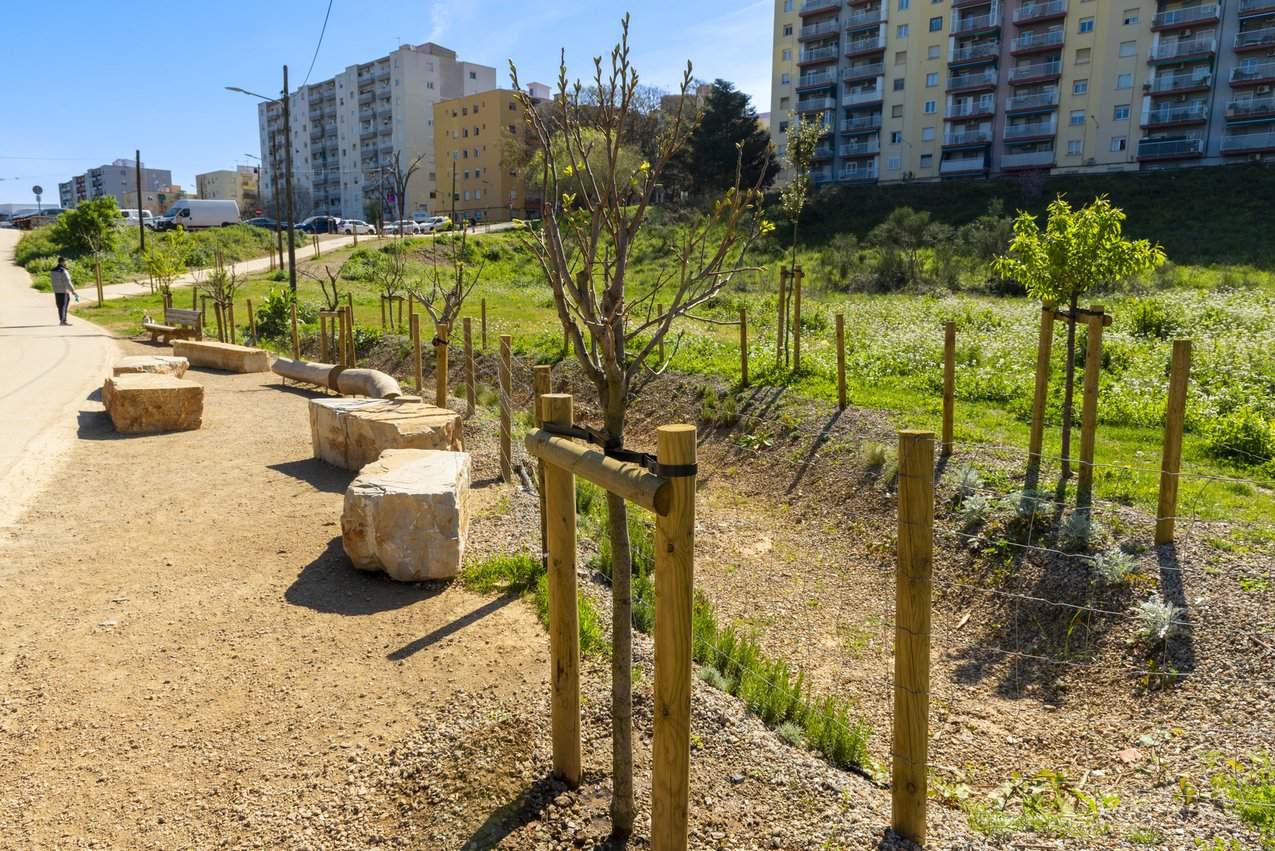 Nuevo parque urbano en un tramo de la Riera de Can Soler